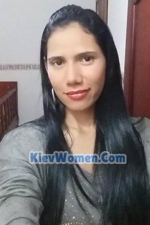 160418 - Karol Age: 41 - Colombia