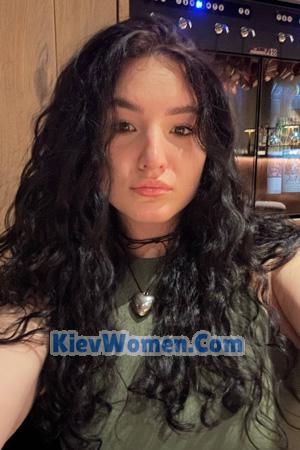 223400 - Karolina Age: 22 - Ukraine