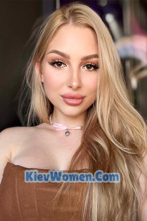 224862 - Karyna Age: 22 - Ukraine