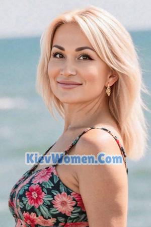 225479 - Elena Age: 56 - Ukraine