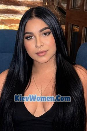 227132 - Maybelline Age: 23 - Colombia