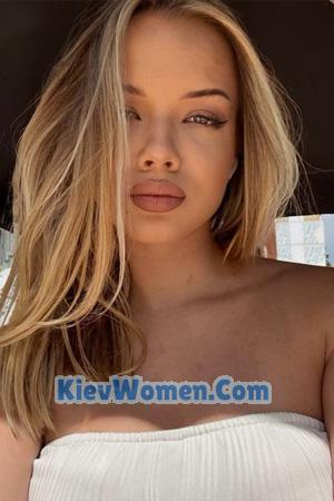 227339 - Darina Age: 18 - Ukraine