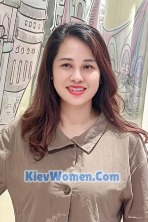 228526 - Qin ying Age: 44 - China