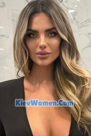 228592 - Viktoriia Age: 31 - Ukraine